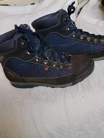 Scarponcini da montagna