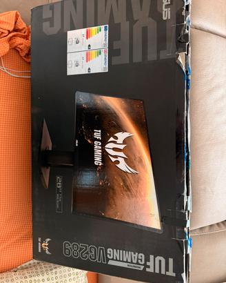 Monitor gaming 4K ASUS TUF VG 289