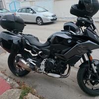 BMW F900 XR