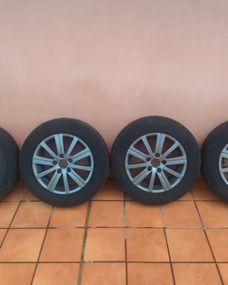 Cerchi in lega 15" originali VW Golf 6 + Gomme