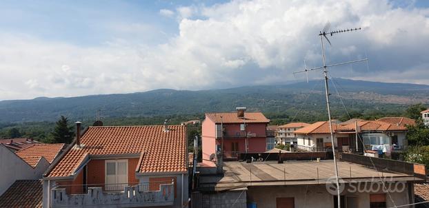 Linguaglossa(centro): panoramica casa indipendente