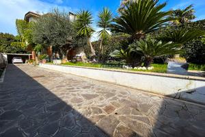 Villa Bifamiliare a Fiumicino 5 locali