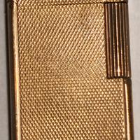 Accendino vintage S.T. DUPONT placcato oro