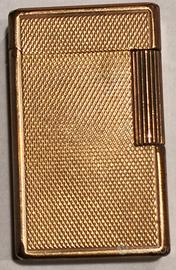 Accendino vintage S.T. DUPONT placcato oro