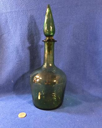 bottiglia verde decanter vino rosso