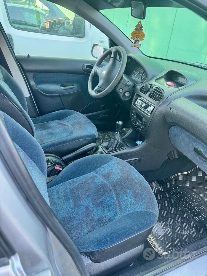 Peugeot 1.4 benzina anno 2000