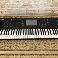 Synthesizer Yamaha MODX-6