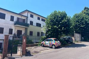 2 LOCALI A CAVE