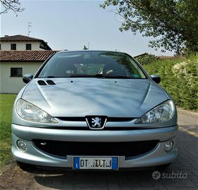 Peugeot 206  1.4  benzina