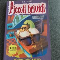 Libro Piccoli Brividi R.L. Stine Mostri dallo spaz