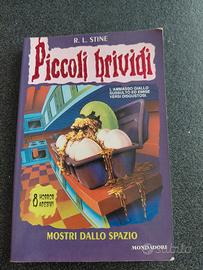 Libro Piccoli Brividi R.L. Stine Mostri dallo spaz