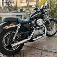 Harley Davidson 883 centenario