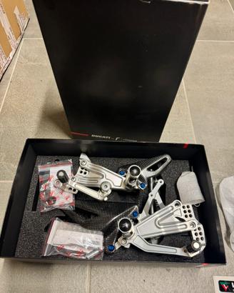 Pedaliere pilota rizoma ducati panigale v4s