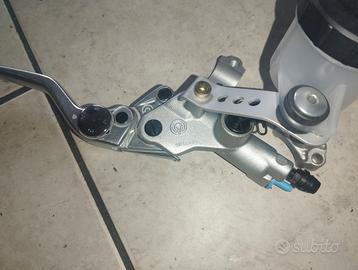 Pompa freno anteriore Brembo