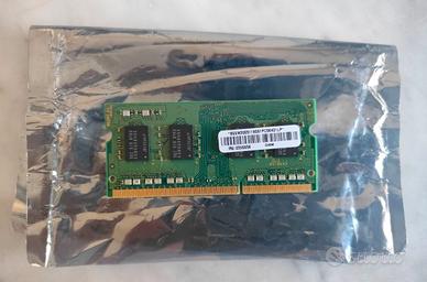RAM SO-DIMM Samsung da 4GB DDR3L (modello M471B517