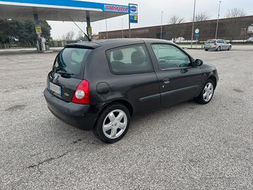 Renault Clio, ideale per neopatentati