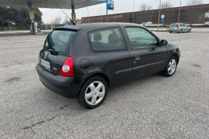 Renault Clio, ideale per neopatentati