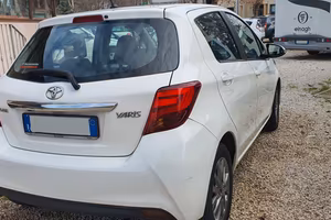 Toyota Yaris 1.0 5 porte Lounge