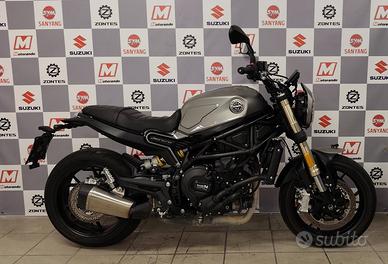 Benelli Leoncino 800