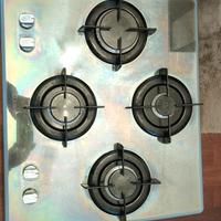 piano cottura 4 fuochi a Gas