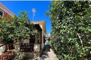 Villetta villino villa 2 passi dal mare mondello