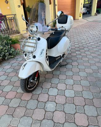 Vespa gts 300 super