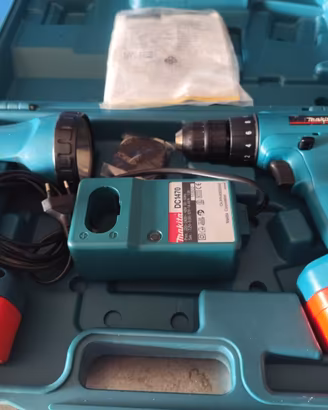 avvitatore a batteria Makita mod. 6228DWLE