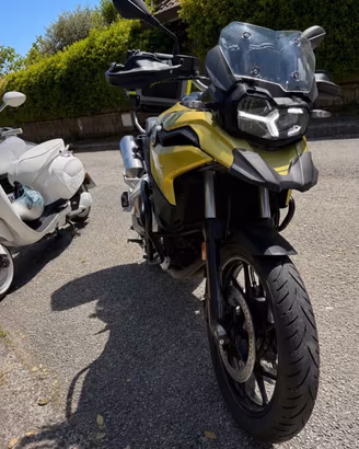 BMW F 750 GS ABS Austin Yellow Metallic