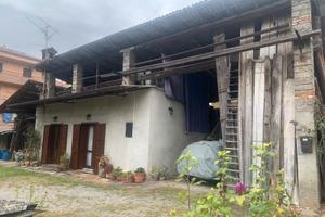 Terreno edificabile con fabbricato