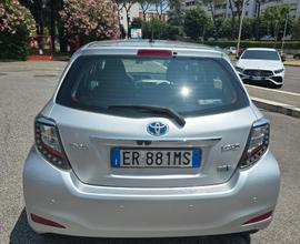 TOYOTA Yaris Hybrid 1.5 - 2013 - 115.000km