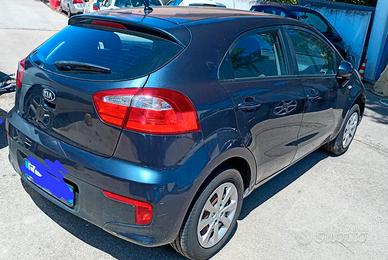 Kia Rio 1.100 CRDI High Tech 6 marce turbo diesel
