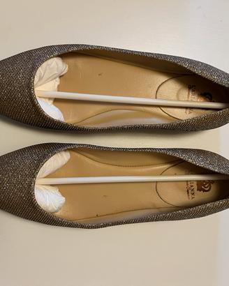 Ballerine a punta dorate numero 41