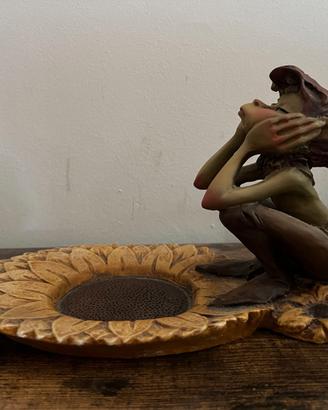 Svuotatasche elfo Paor con girasole – oggetto da c