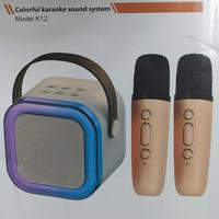 Karaoke Altoparlante bluetooth con 2 microfoni.