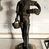 Statua antica in bronzo.