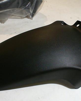 PARAFANGO ANT. PARTE POST.PEGASO 650 APRILIA AP815