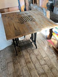 tavolo con scacchiera