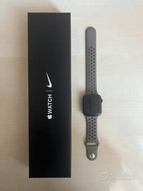 Apple watch x nike serie 7 45 mm