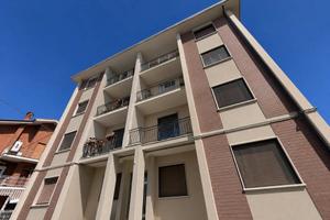 Appartamento di 80 m² con 3 locali e box auto a Ca