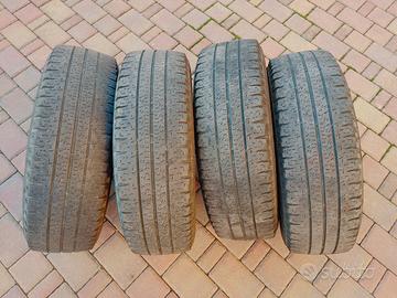 Michelin Agilis Camping 215 70 R15