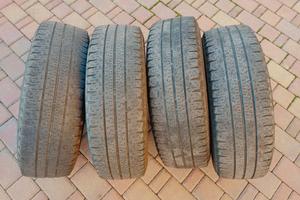 Michelin Agilis Camping 215 70 R15