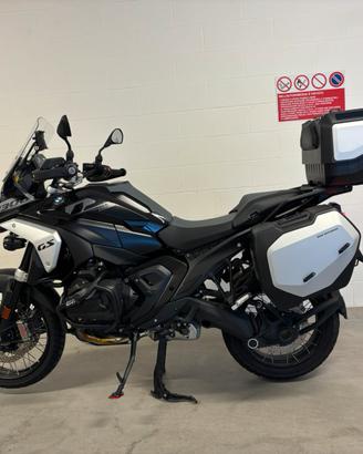 BMW R 1300 GS triple black