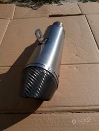 Terminale di scarico per Triumph street triple 675