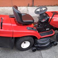 Trattorino tagliaerba 