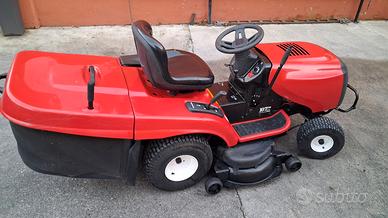 Trattorino tagliaerba 