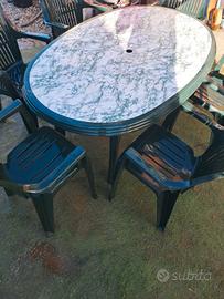 tavoli e sedie 