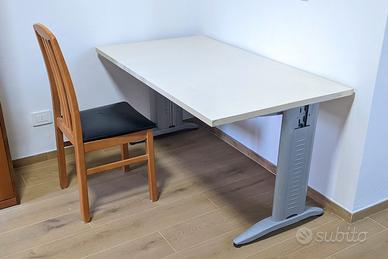 Scrivania da ufficio 