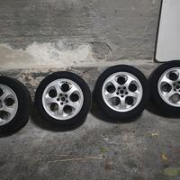 cerchi in lega con gomme per alfa romeo 147