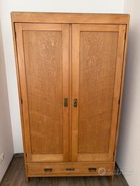 Armadio in legno vintage
