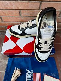 Scarpe Autry medalist nere 44
